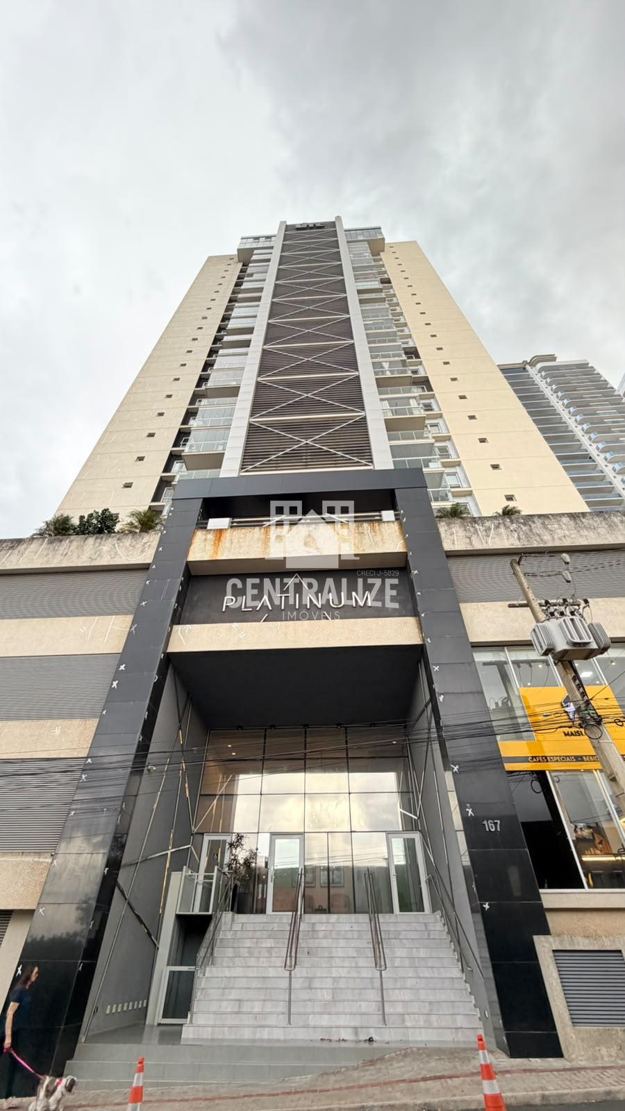 Apartamento com 3 quartos, sendo 1 suíte para alugar no Edifício Platinum, Oficinas, Ponta Grossa-PR