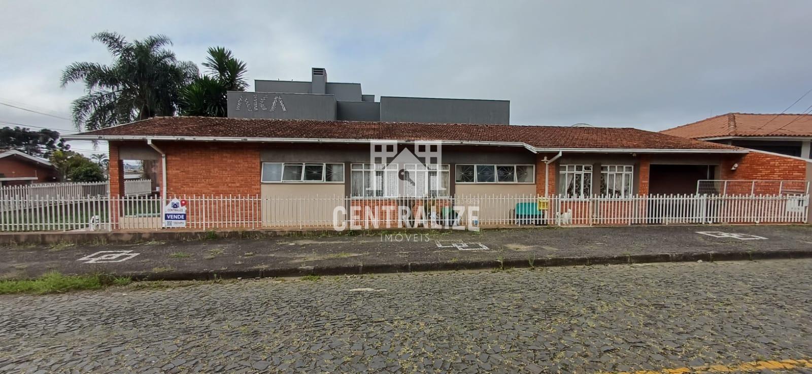 Casa de 350m², com 3 quartos sendo 1 suíte, a venda no Jardim Carvalho, Ponta Grossa- PR