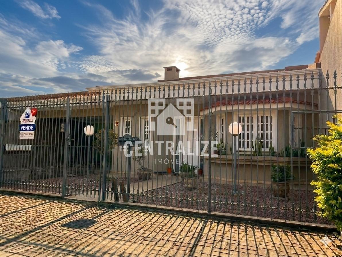 Excelente casa a venda com 3 quartos, 2 suítes no Jardim Carvalho em Ponta Grossa=PR