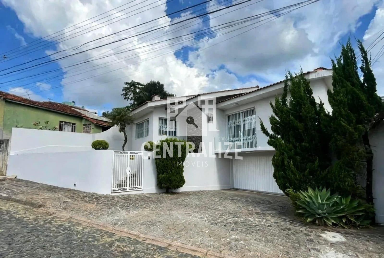 Casa de alto padrão com 2 suítes, sendo 1 master, no Órfãs, Ponta Grossa -PR