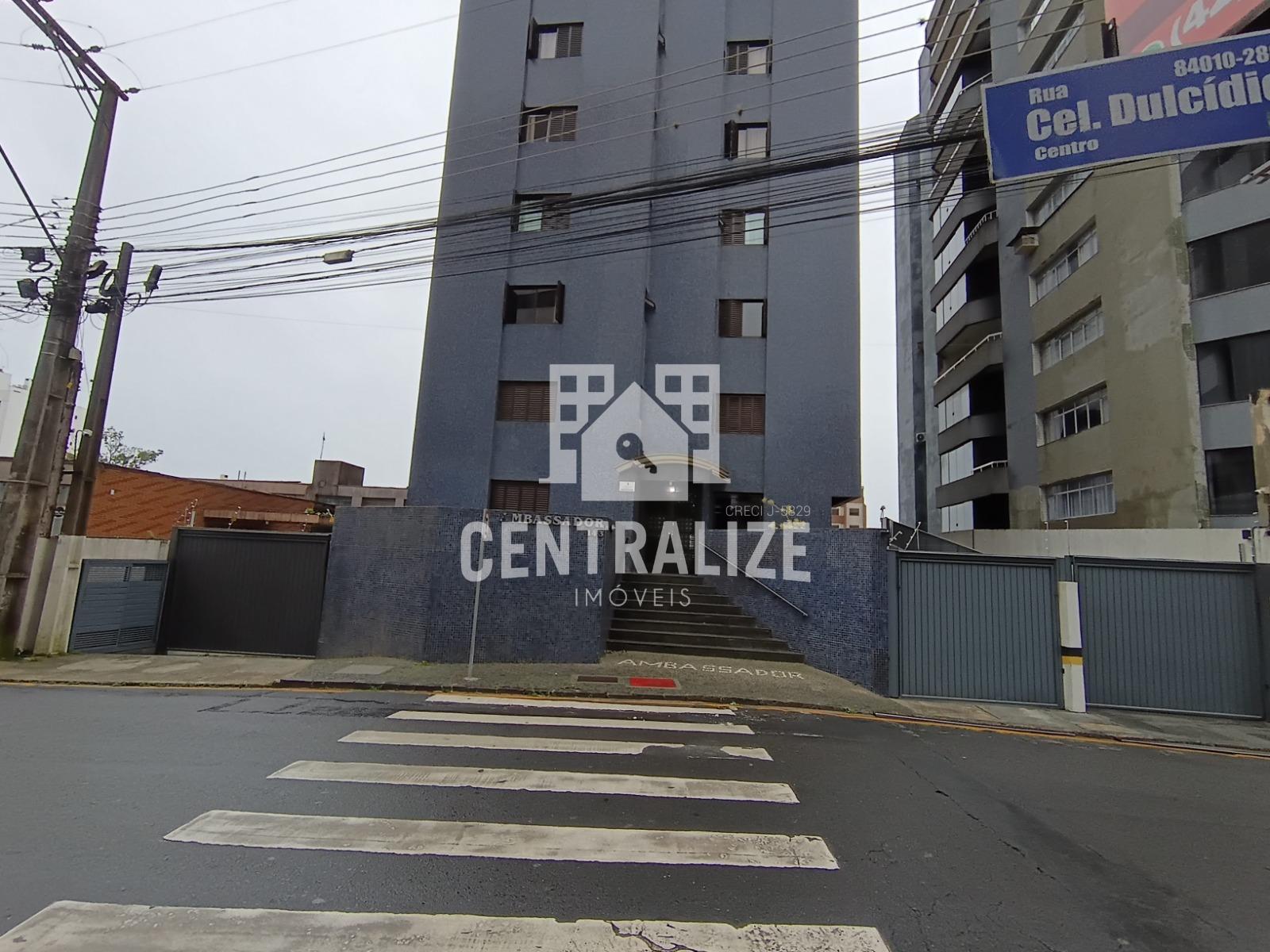 Apartamento mobiliado com 3 quartos (1 suíte) locação, Edifício Ambassador, Centro, Ponta Grossa -PR
