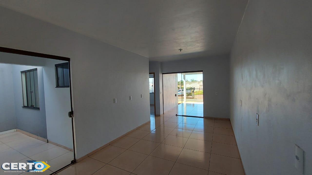 Casa com 2 quartos, sala , cozinha, lavanderia, banheiro, garagem