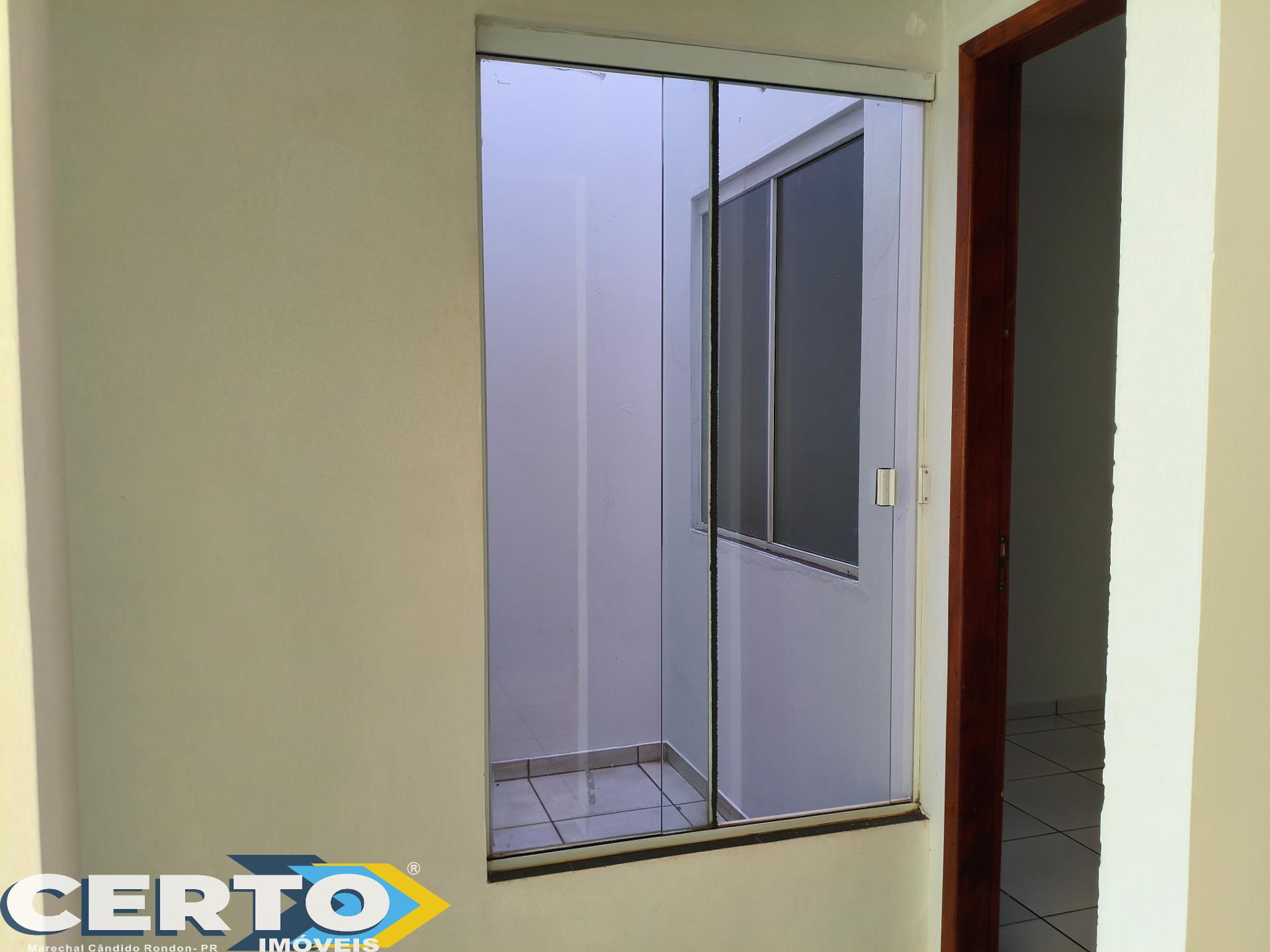 CASA NO LOTEAMENTO RODA DÁGUA