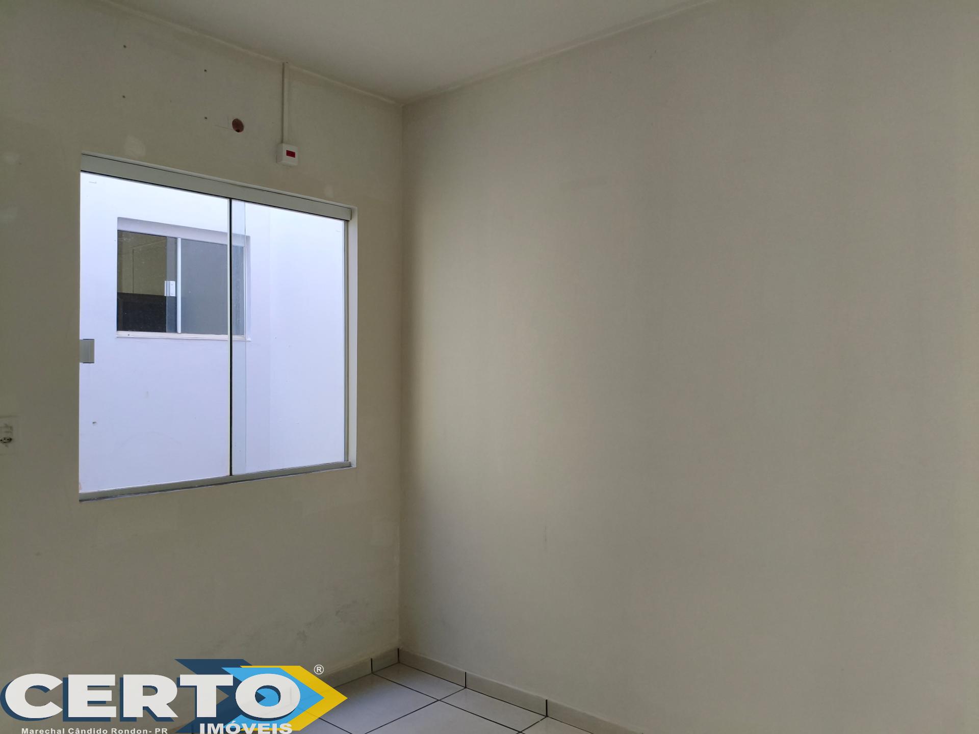 CASA NO LOTEAMENTO RODA DGUA