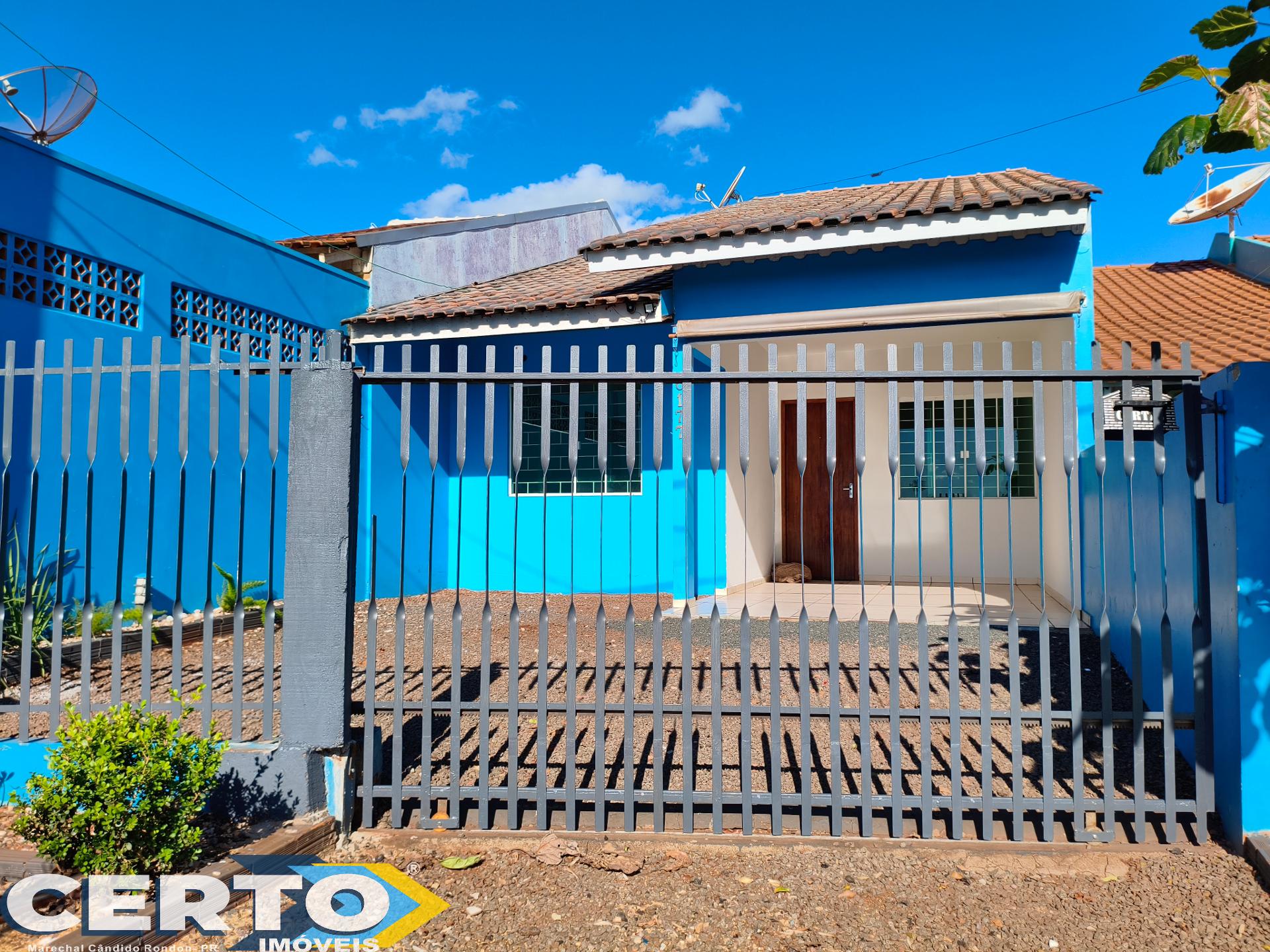 CASA NO LOTEAMENTO RODA DGUA