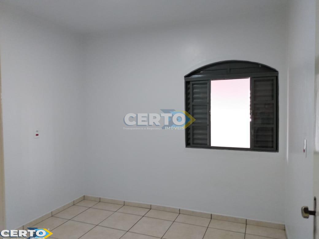 PRDIO COM SALA COMERCIAL E APARTAMENTO VENDA NO CENTRO