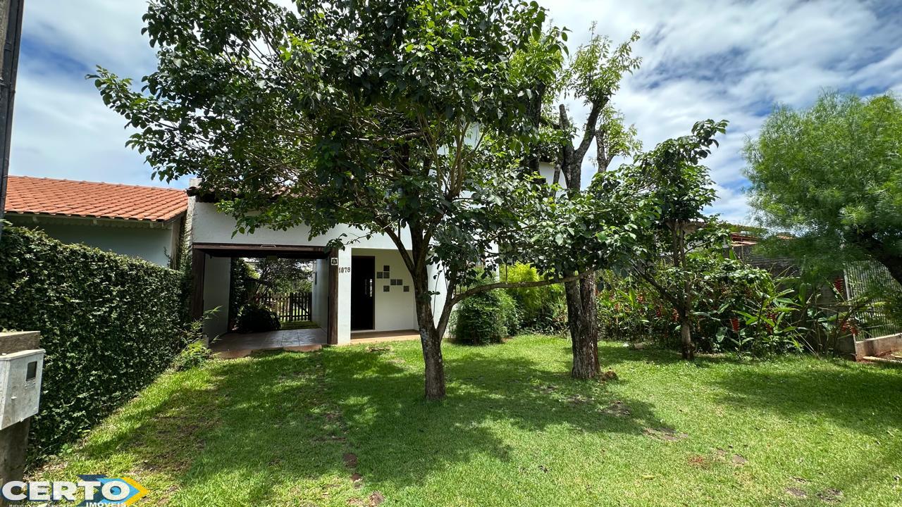 SOBRADO À VENDA PRÓXIMO AO CENTRO