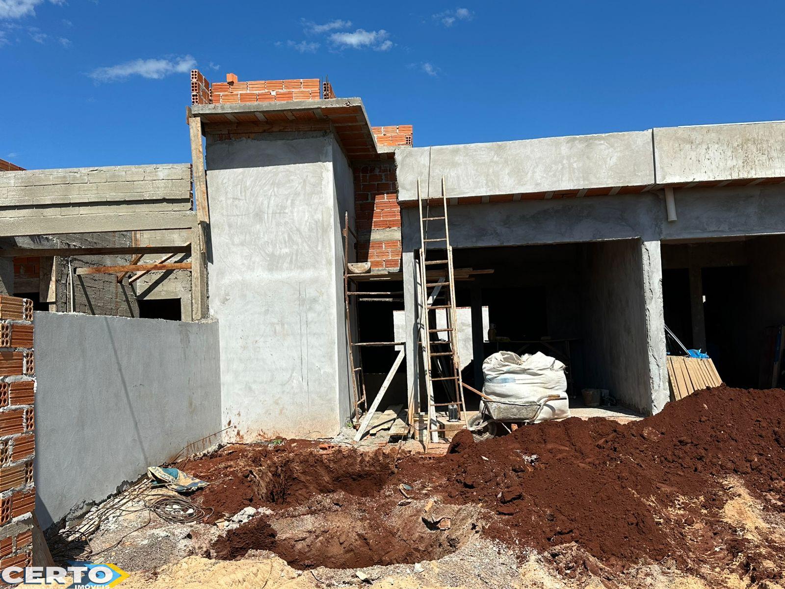 CASA À VENDA NO LOTEAMENTO FÊNIX