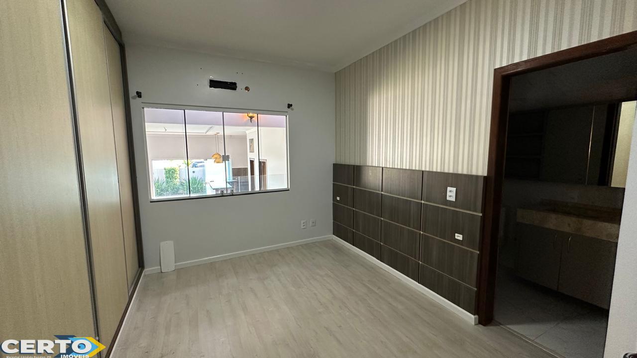 CASA VENDA COM PISCINA