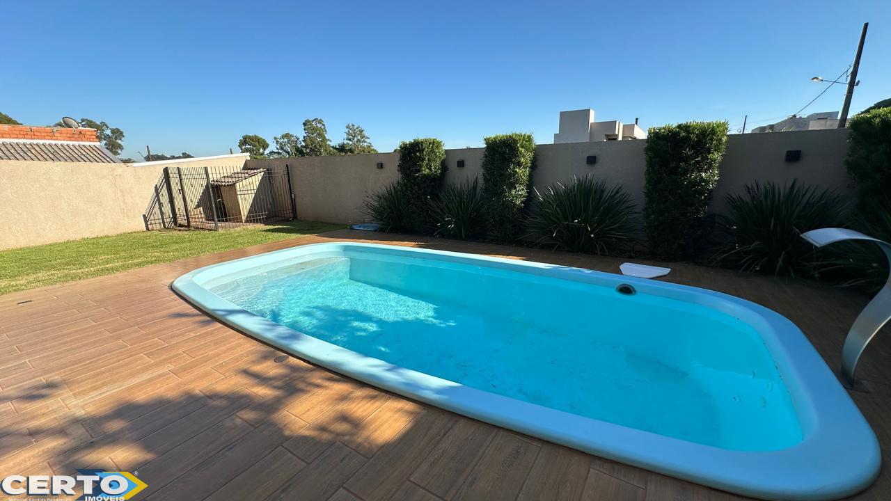 CASA VENDA COM PISCINA
