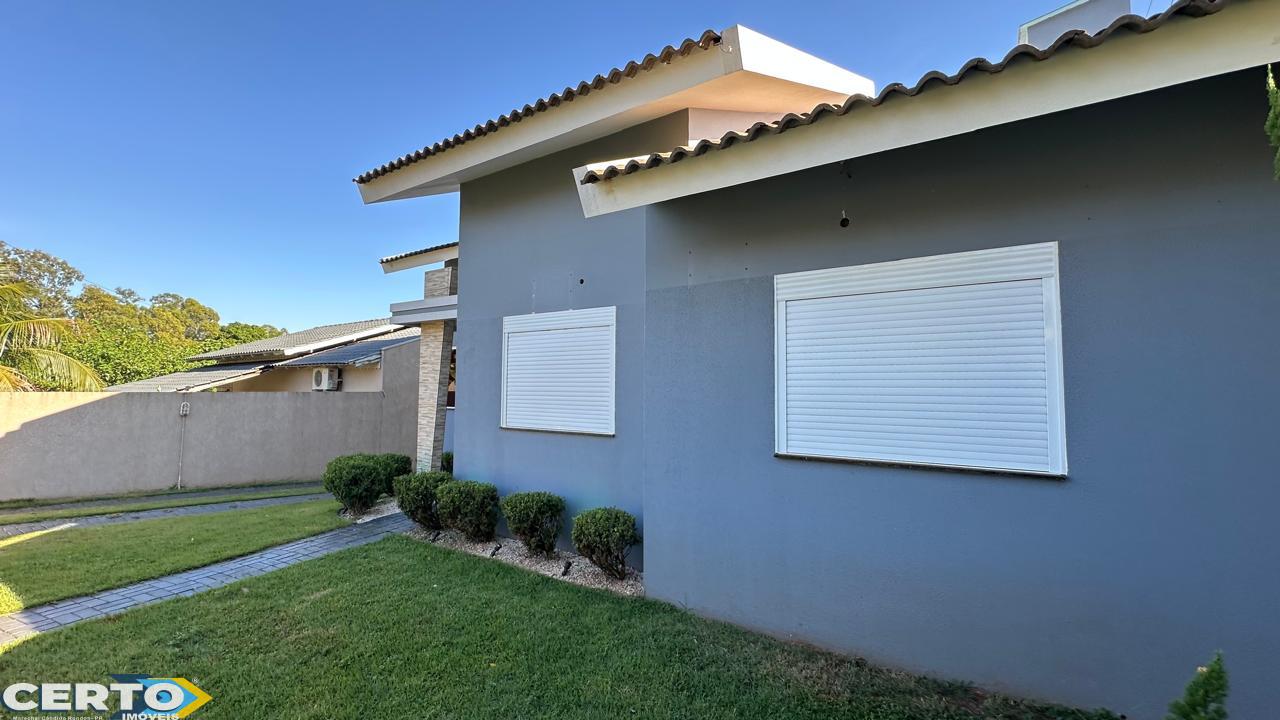 CASA VENDA COM PISCINA