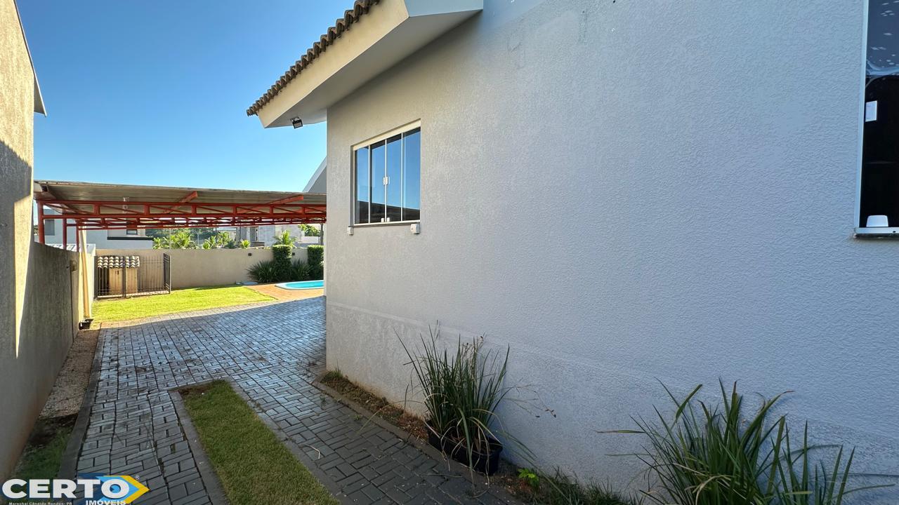 CASA VENDA COM PISCINA