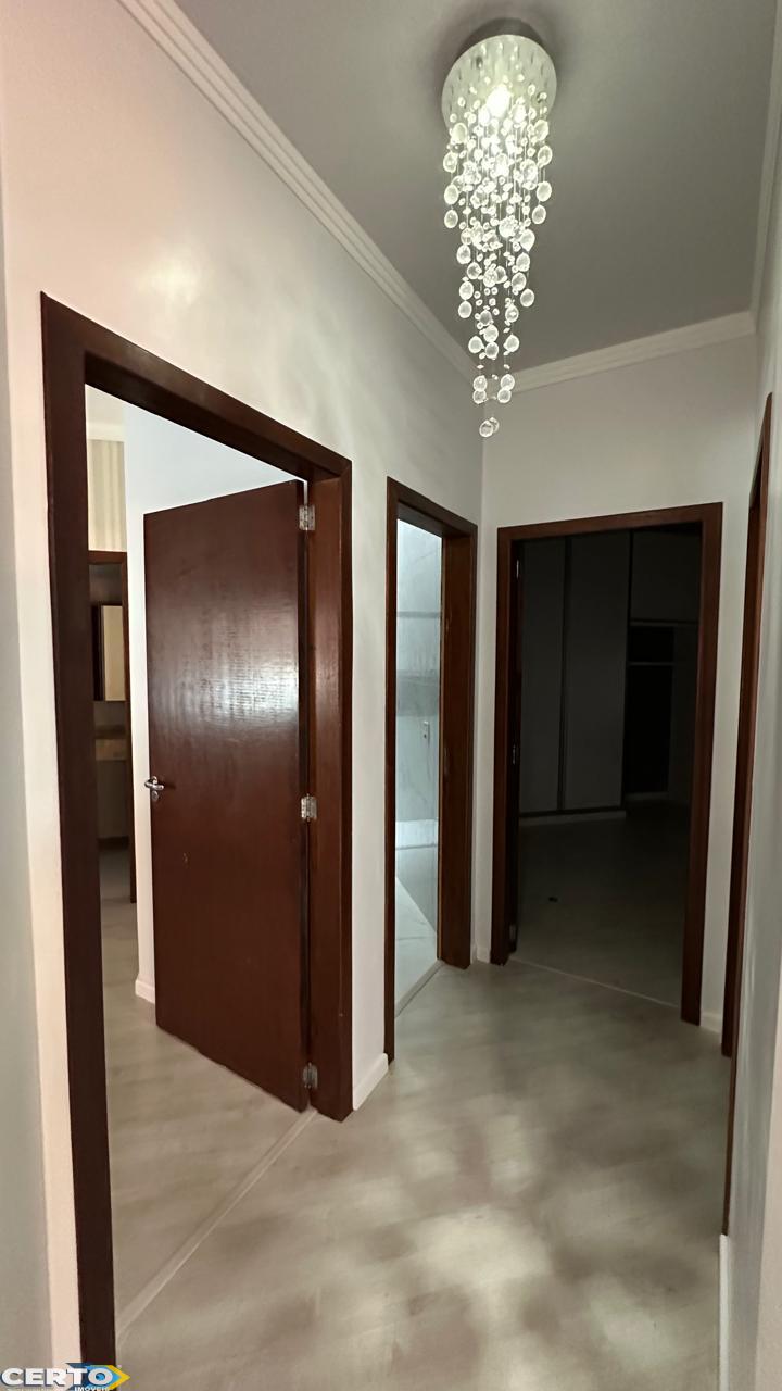 CASA VENDA COM PISCINA