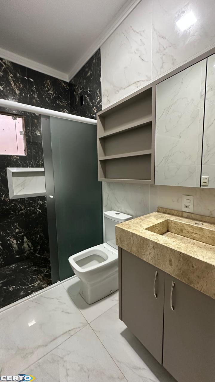 CASA VENDA COM PISCINA