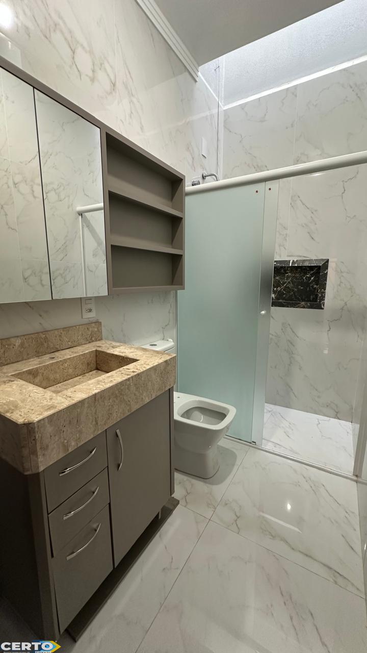 CASA VENDA COM PISCINA