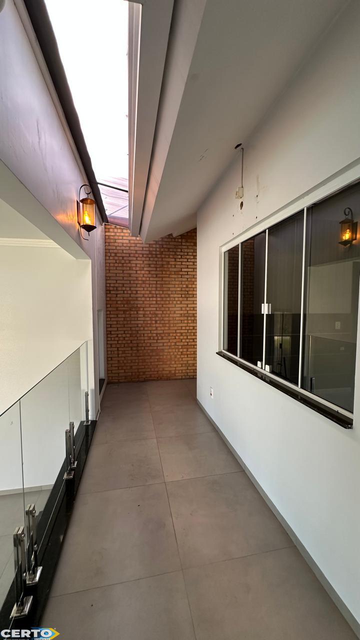 CASA VENDA COM PISCINA