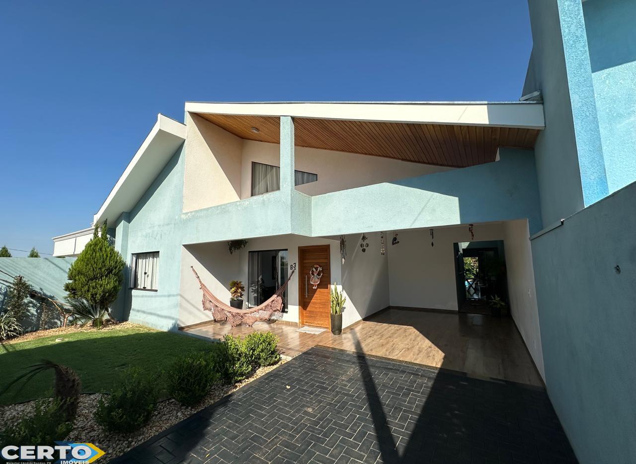 CASA COM PISCINA À VENDA NO BAIRRO VILA GAÚCHA