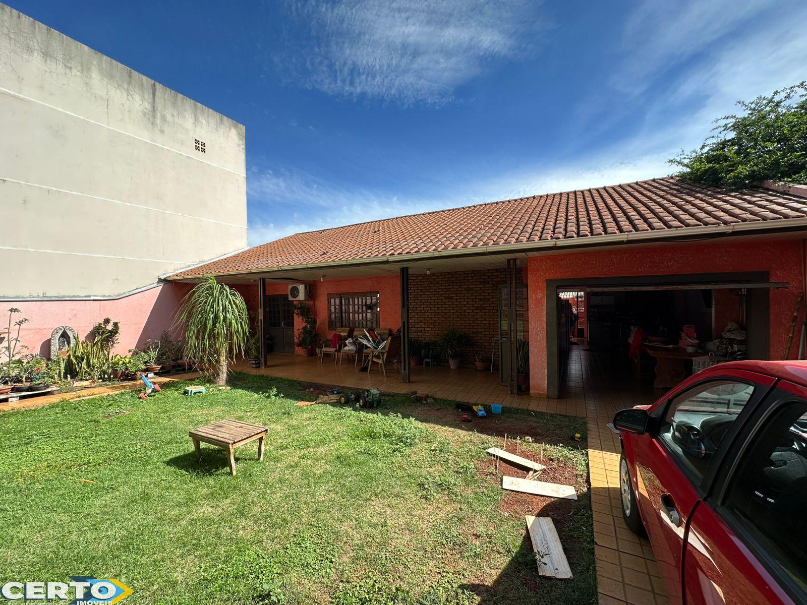 CASA À VENDA NO BAIRRO ALVORADA