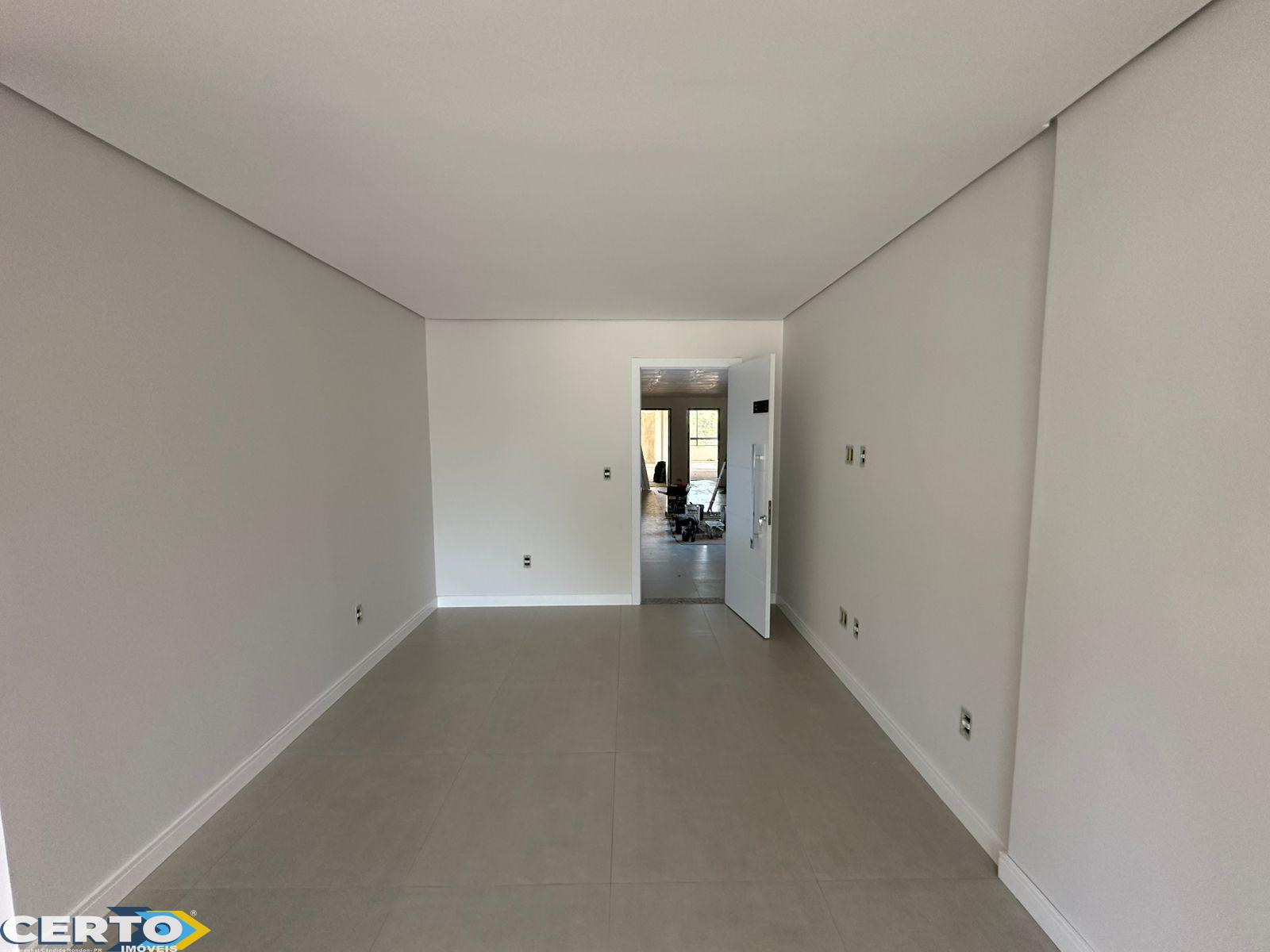 APARTAMENTO À VENDA NO CENTRO