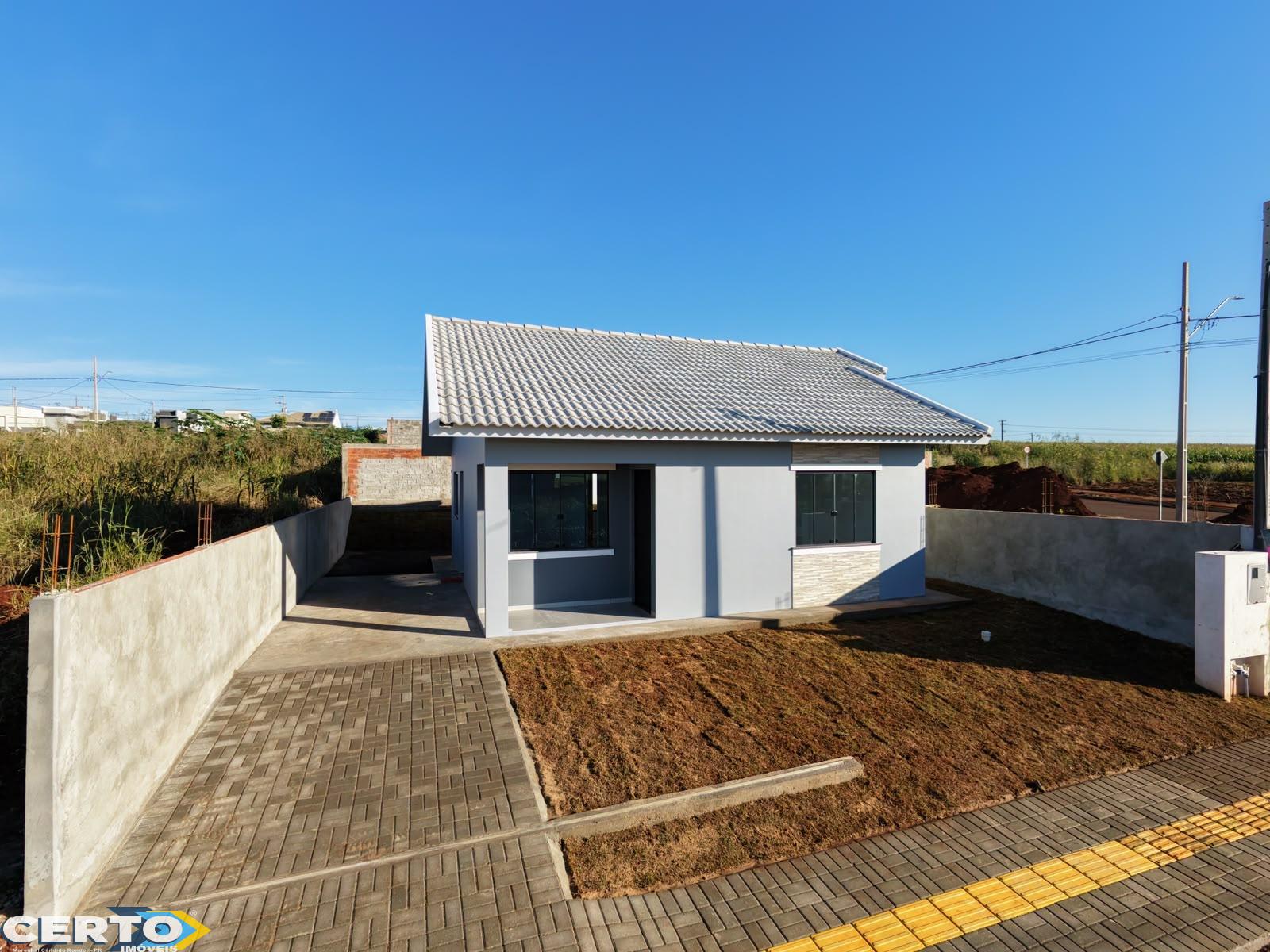 CASA À VENDA NO LOTEAMENTO FÊNIX