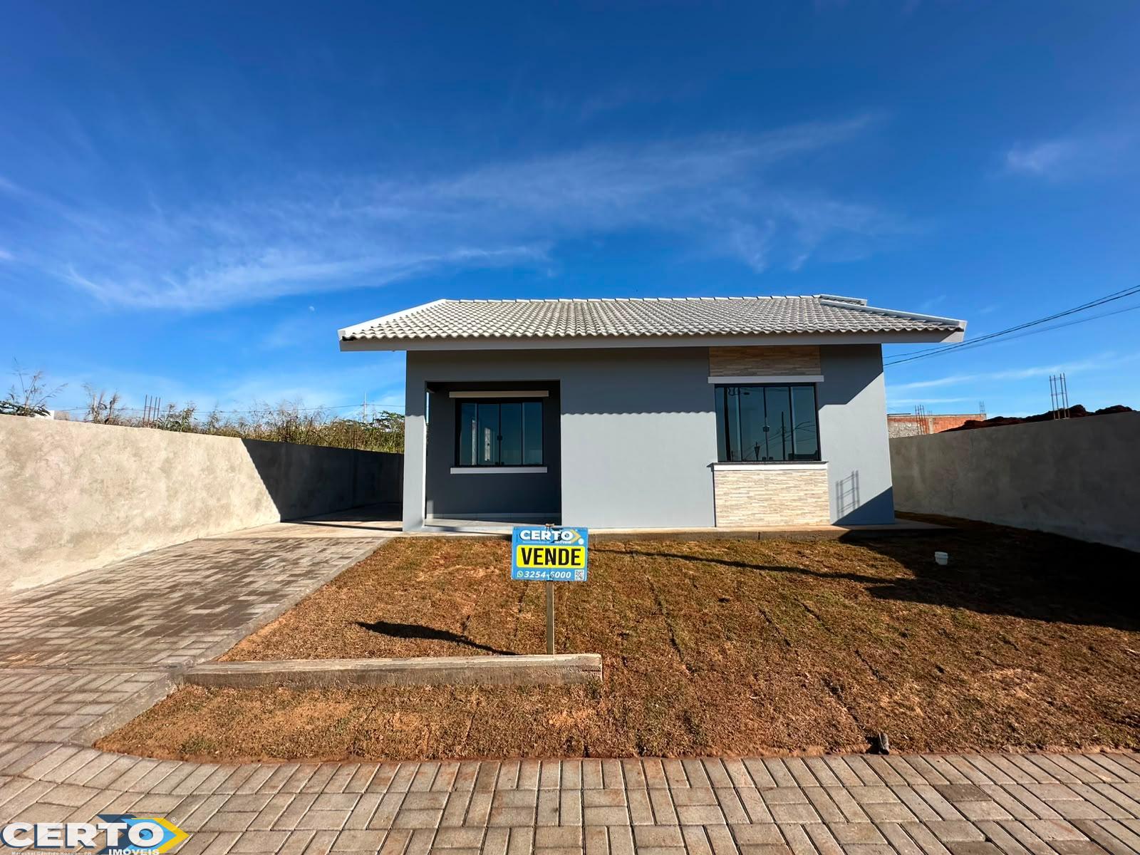 CASA À VENDA NO LOTEAMENTO FÊNIX