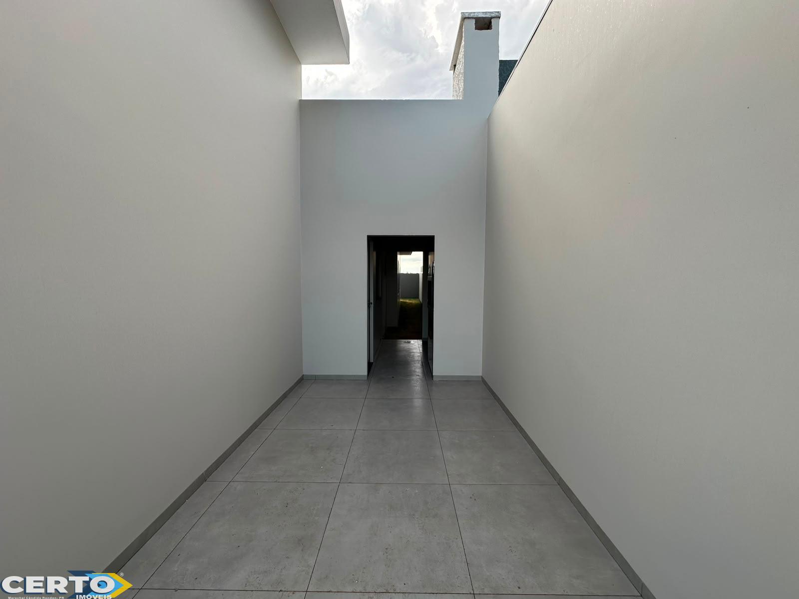 CASA À VENDA PRÓXIMA AO UNIMED