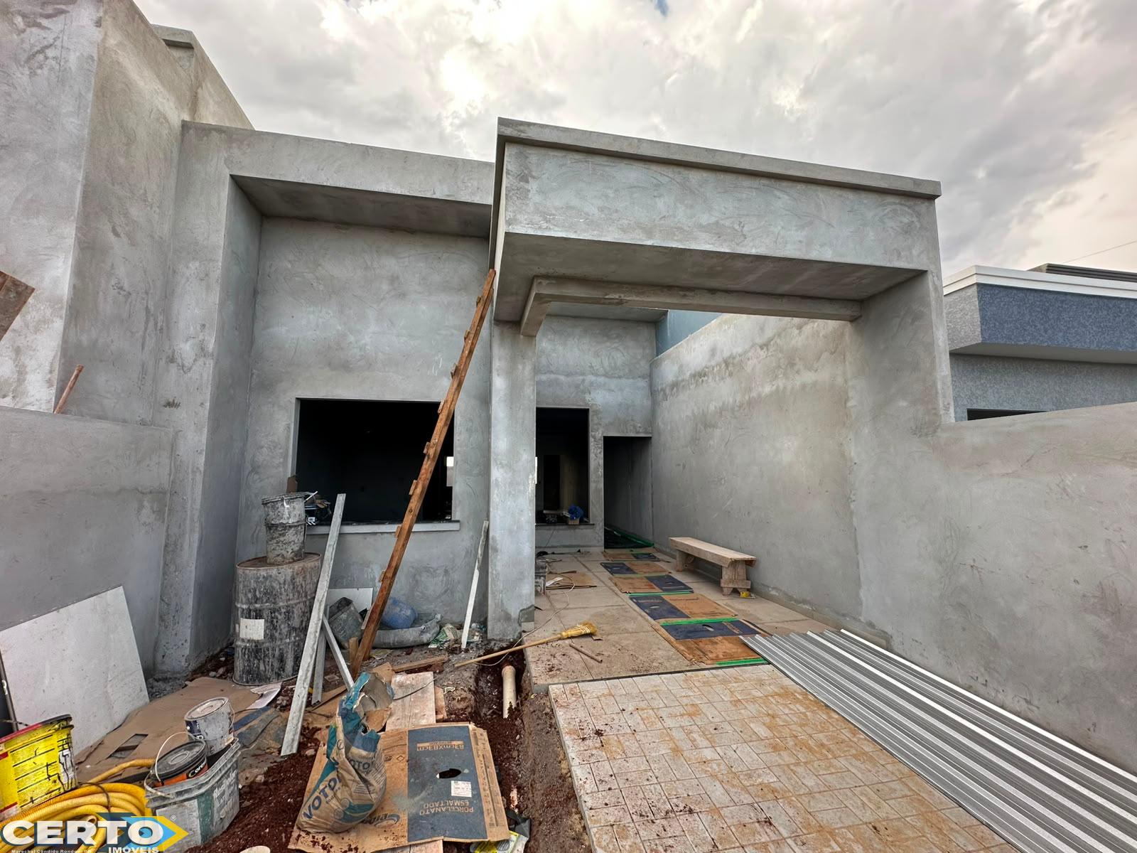 CASA À VENDA PRÓXIMA AO UNIMED
