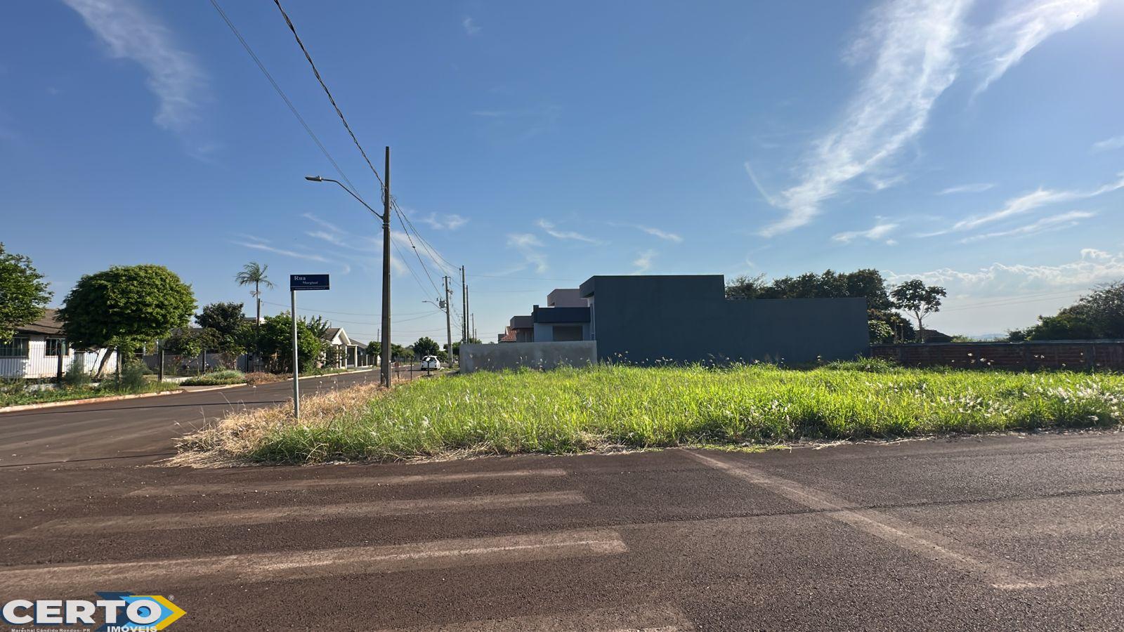 TERRENO DE ESQUINA À VENDA - LOTEAMENTO JARDIM PRIMAVERA II, Q...