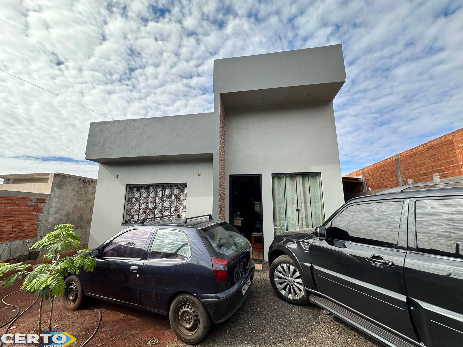 CASA COM 4 DORMITÓRIOS À VENDA NO LOT. FUKITA