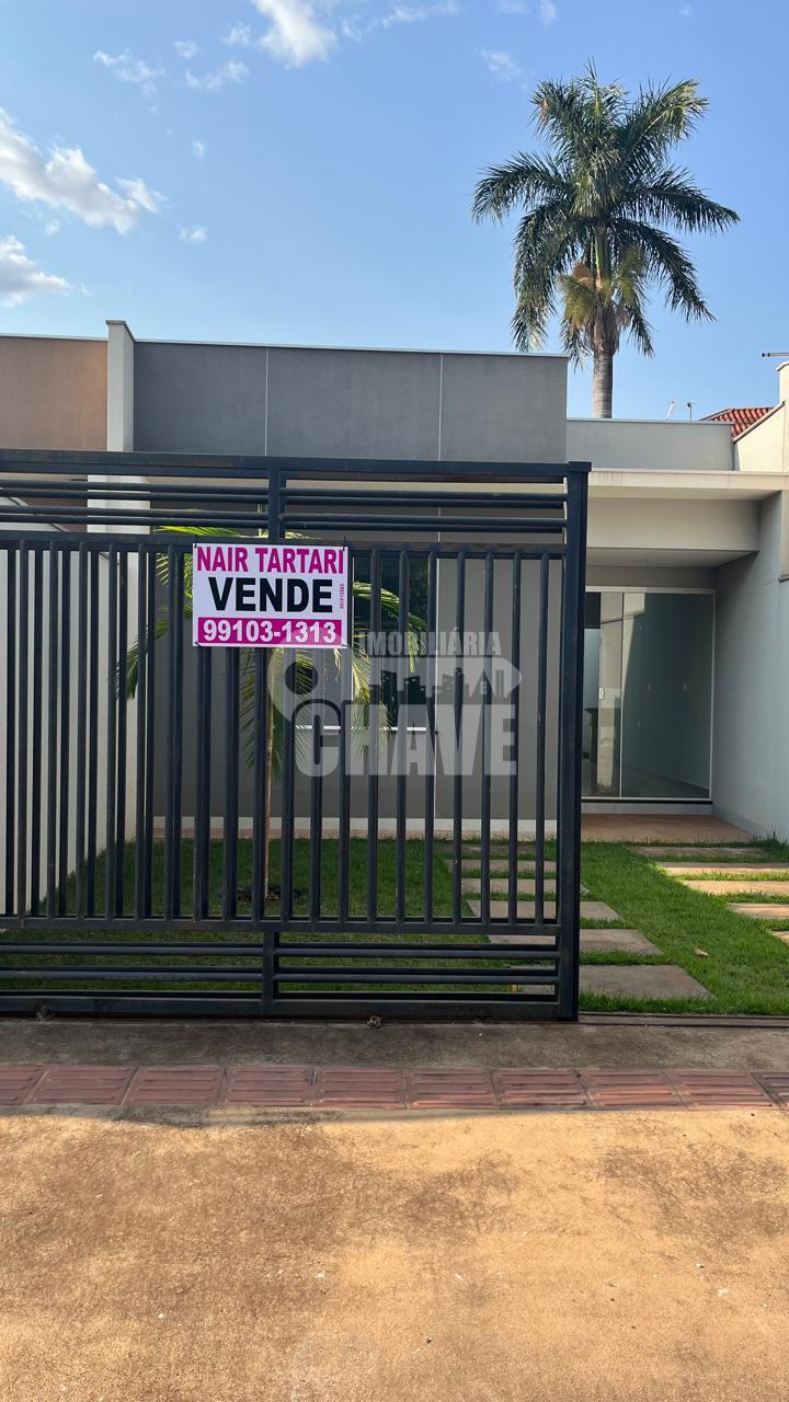 Vende-se Casa Geminada no Jardim Califórnia - Londrina - PR