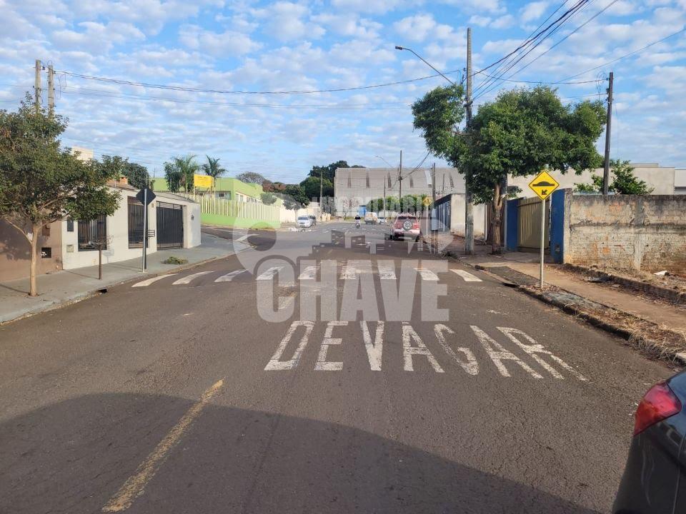 Vende-se Terreno no Jardim Semprebom em Ibiporã-PR