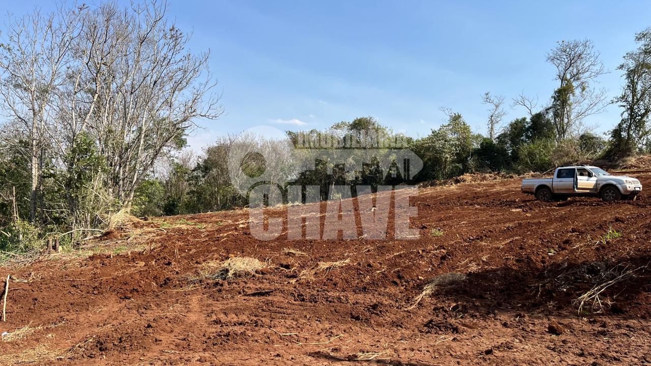 Vende-se Sítio na Estrada no Limoeiro em Londrina-PR