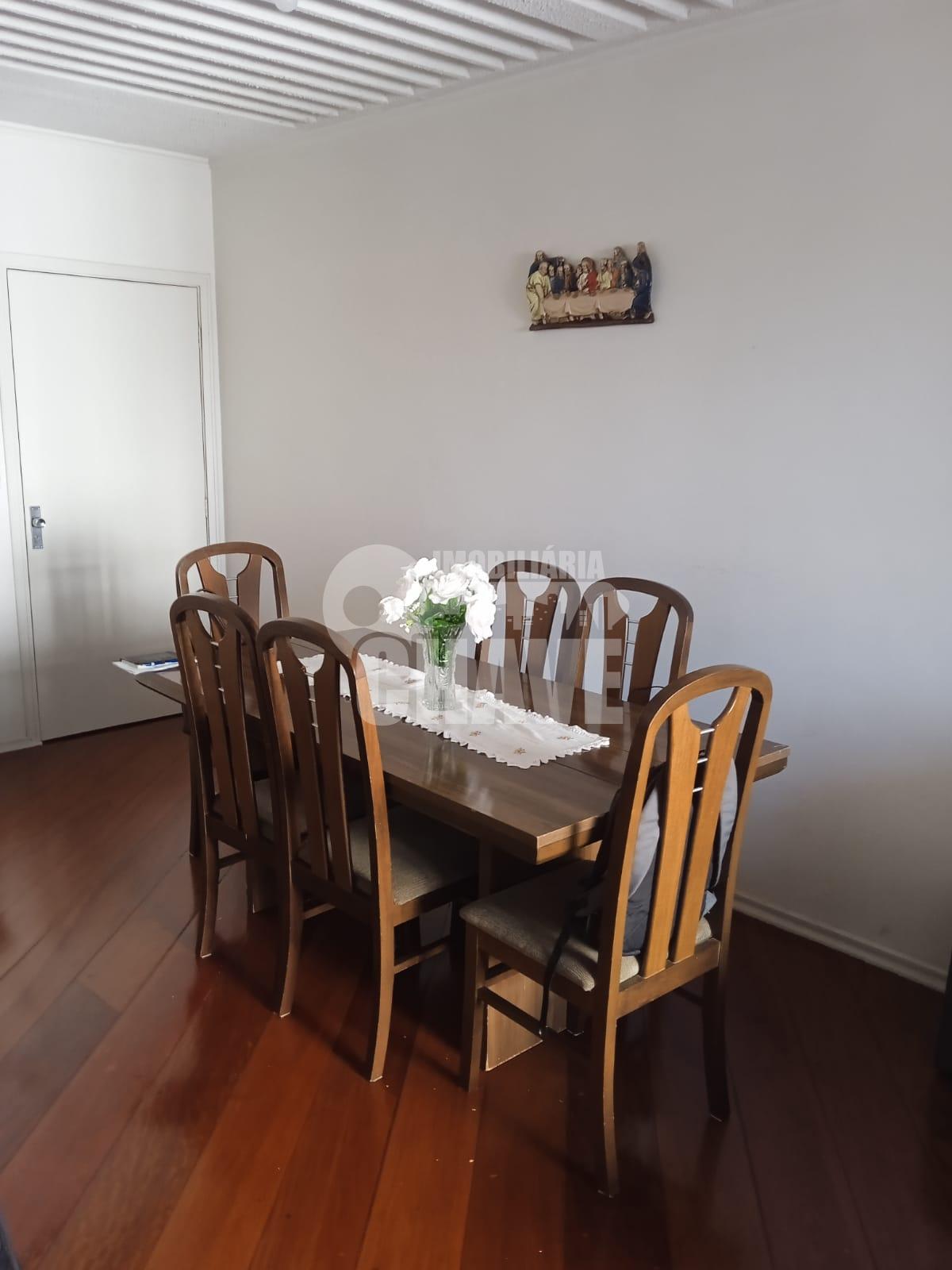 Apartamento à venda na Rua Santos, Centro - Londrina, LONDRINA...