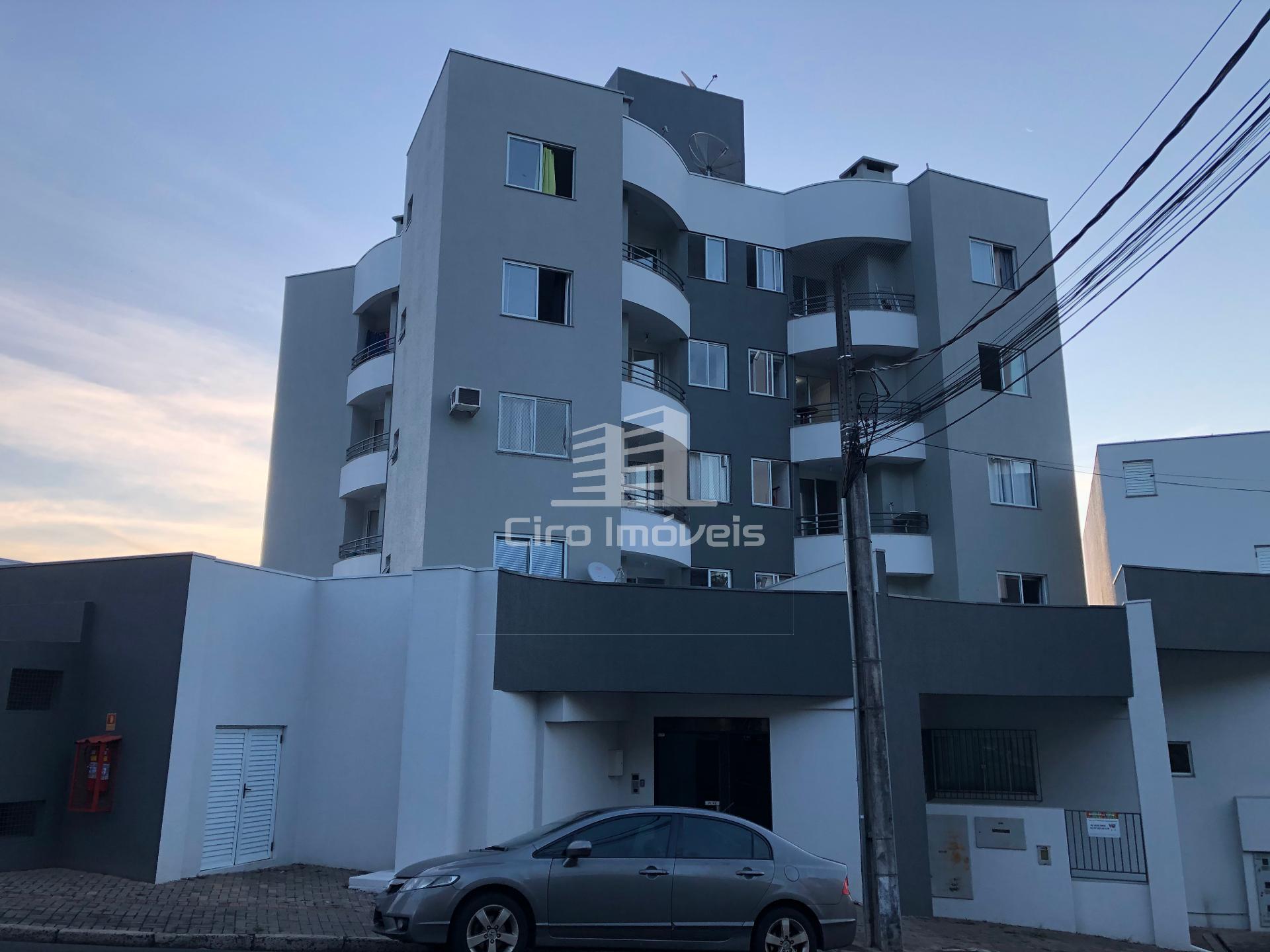 APTO SEMI-MOBILIADO - Ed. Rio Madeira