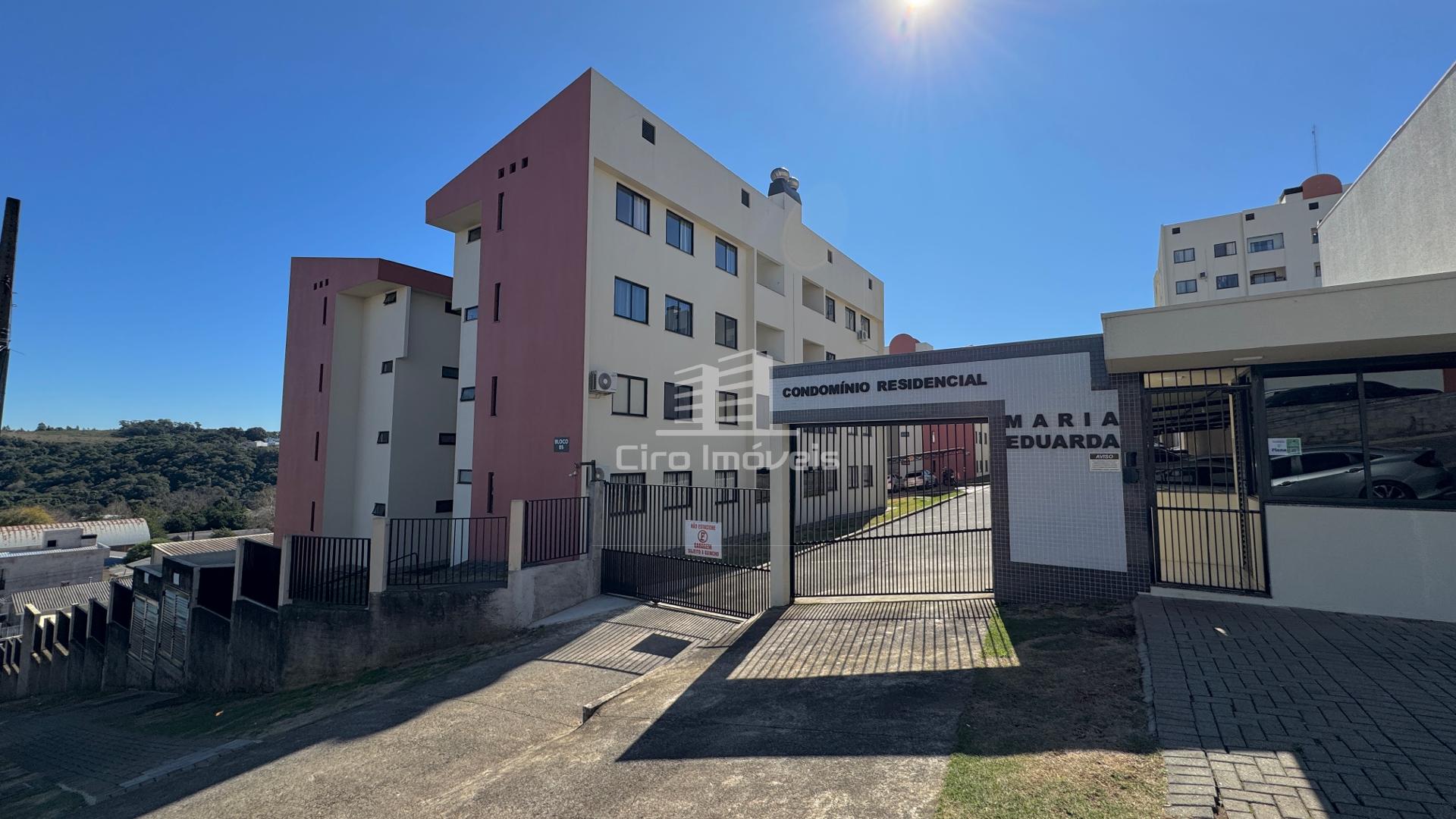 APTO NO RESIDENCIAL MARIA EDUARDA COM MOVEIS DE COZINHA