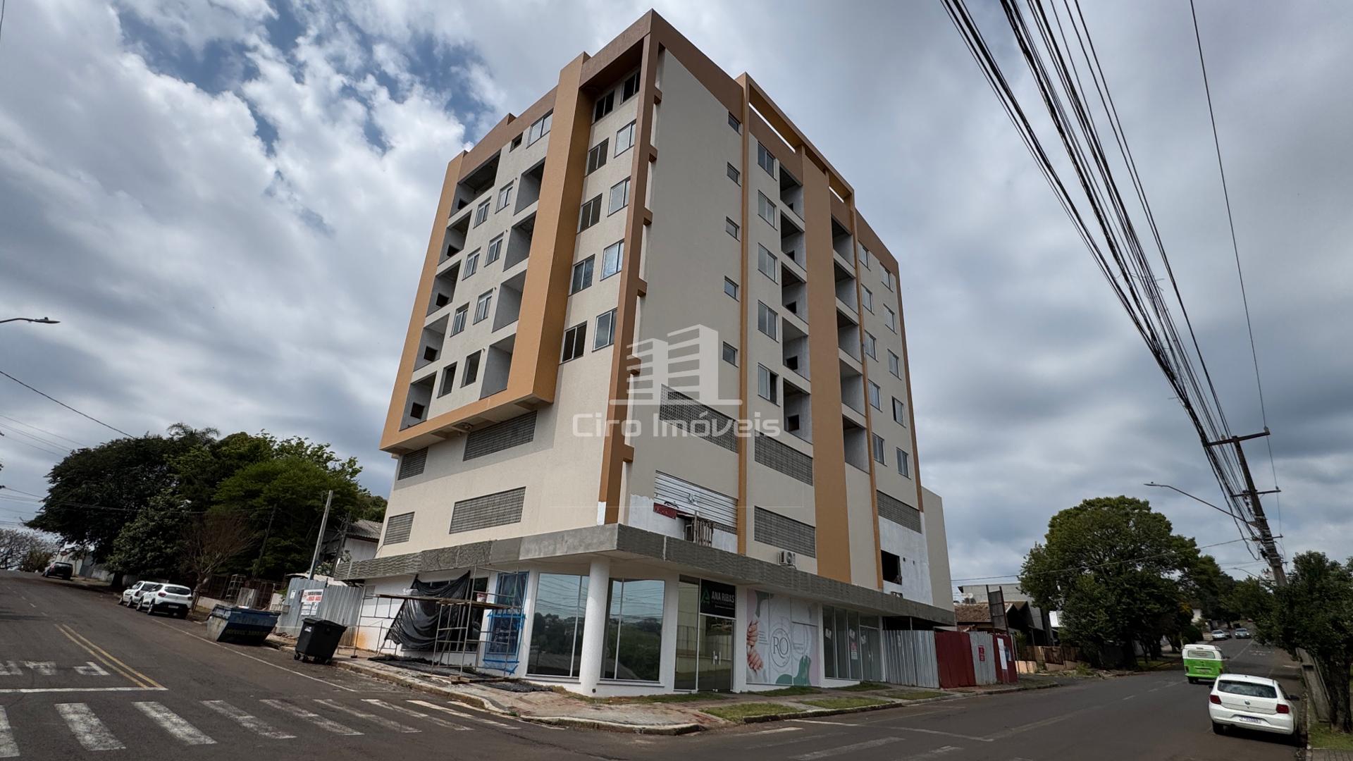 SALA COMERCIAL TÉRREA À VENDA no Edifício Araucária