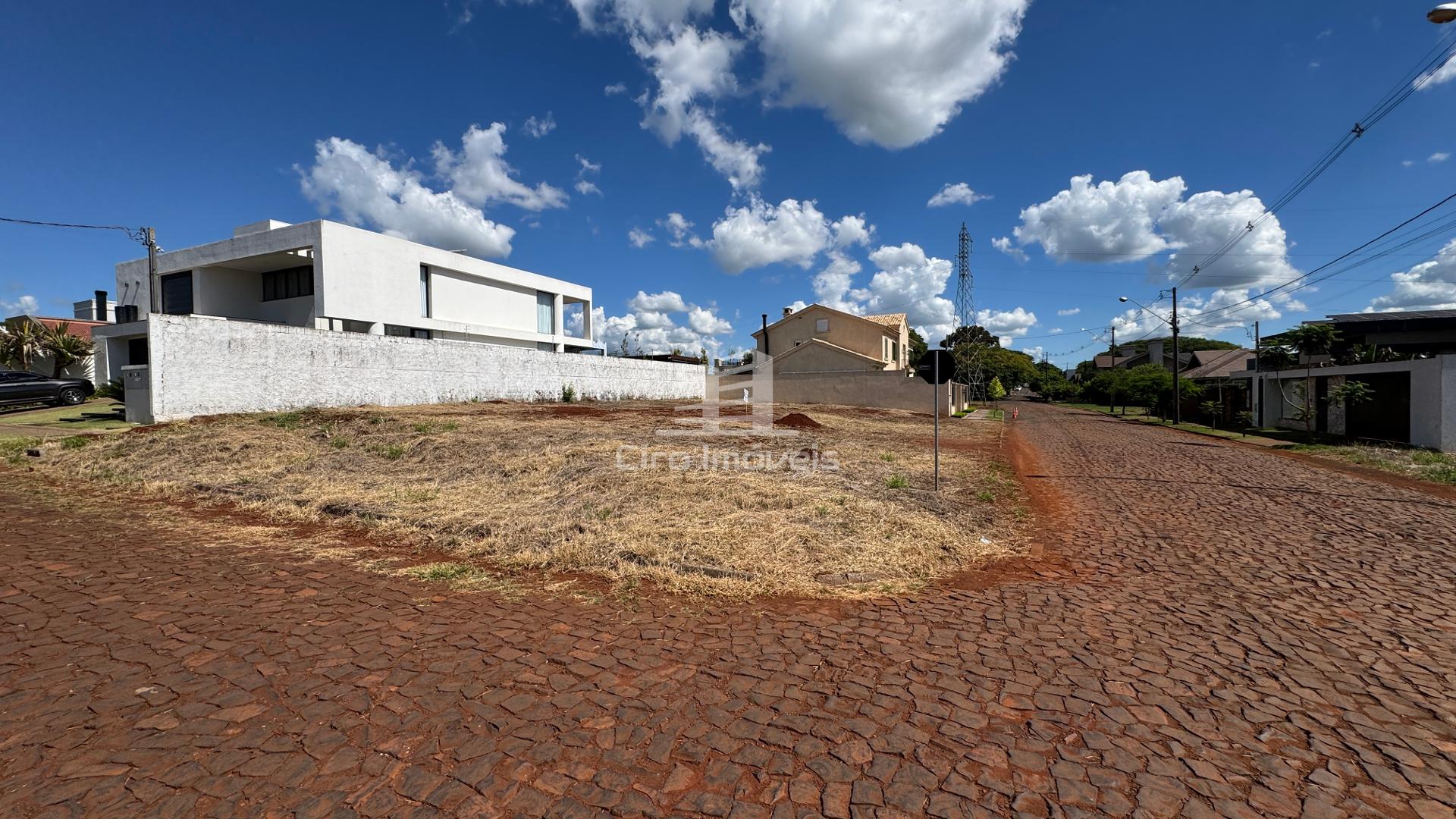 Terreno de esquina à venda, PINHEIROS, PATO BRANCO - PR