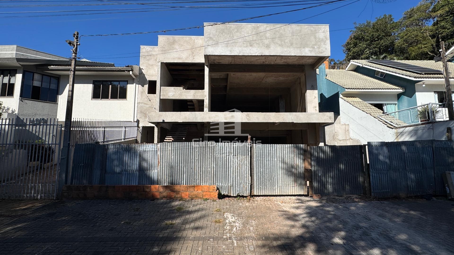 PRÉDIO COMERCIAL E RESIDENCIAL