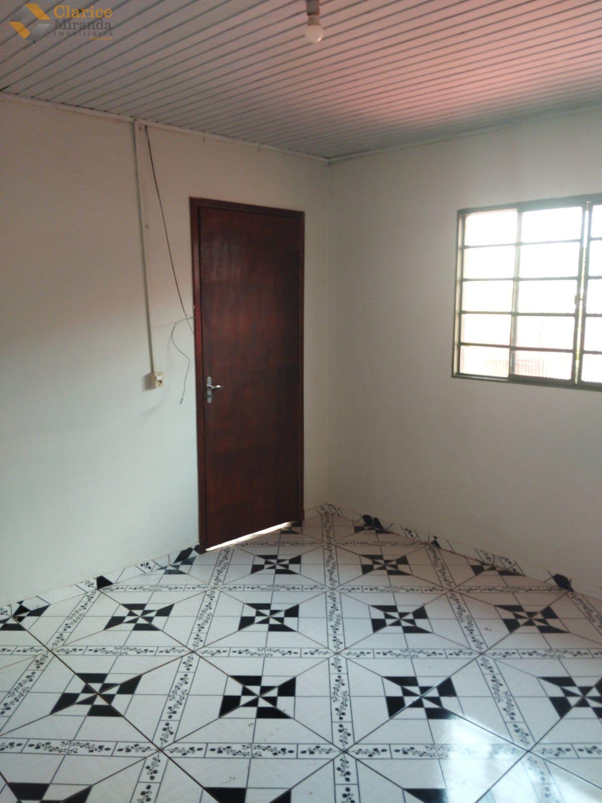 Casa com terreno grande à venda no Jd. Estrela, Foz do Iguaçu PR.