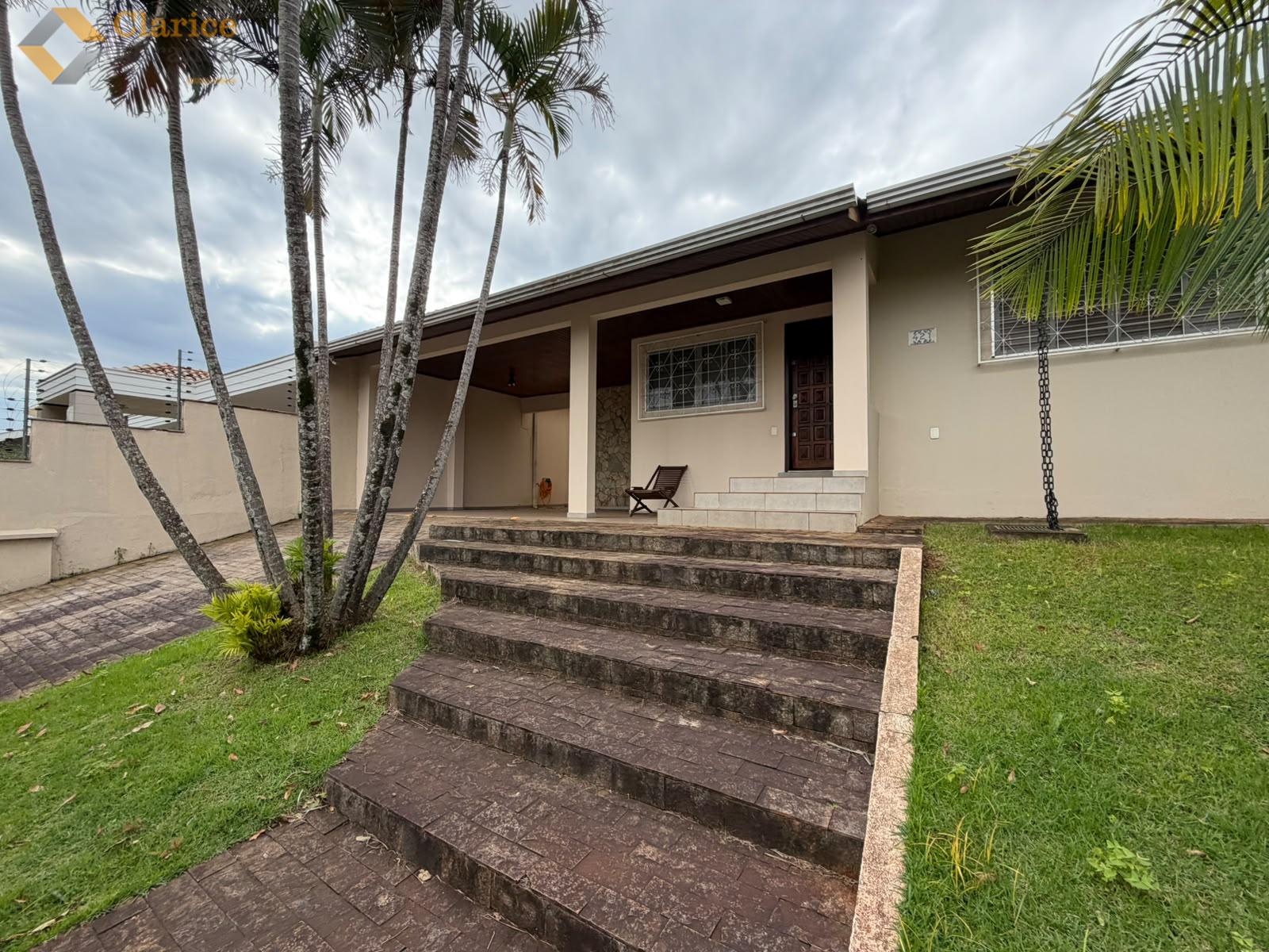 CASA DISPONÍVEL PARA LOCAÇÃO NA AVENIDA PARATI, N° 421, VILA A...