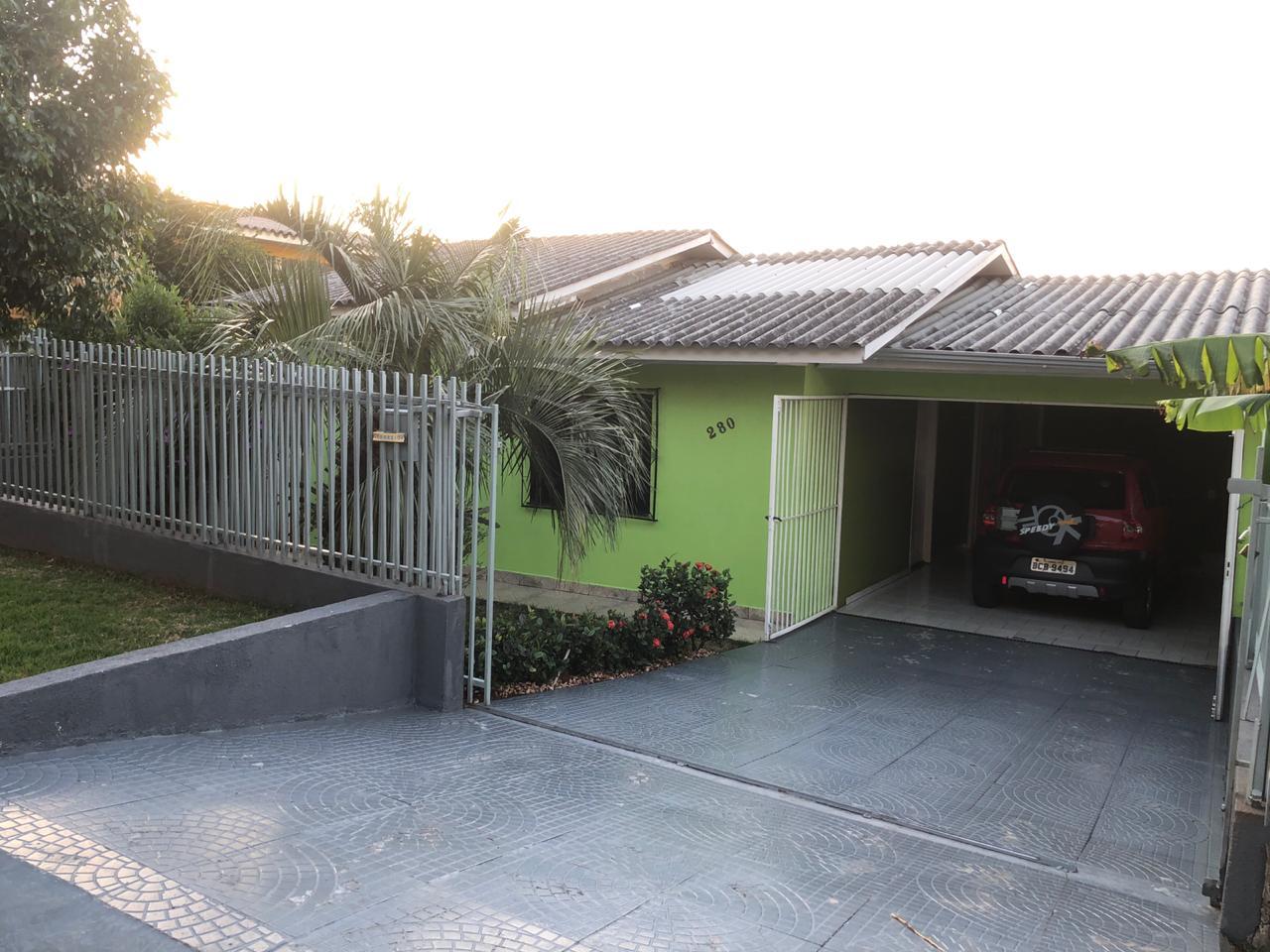 Casa ? venda com 160 metros quadrados.