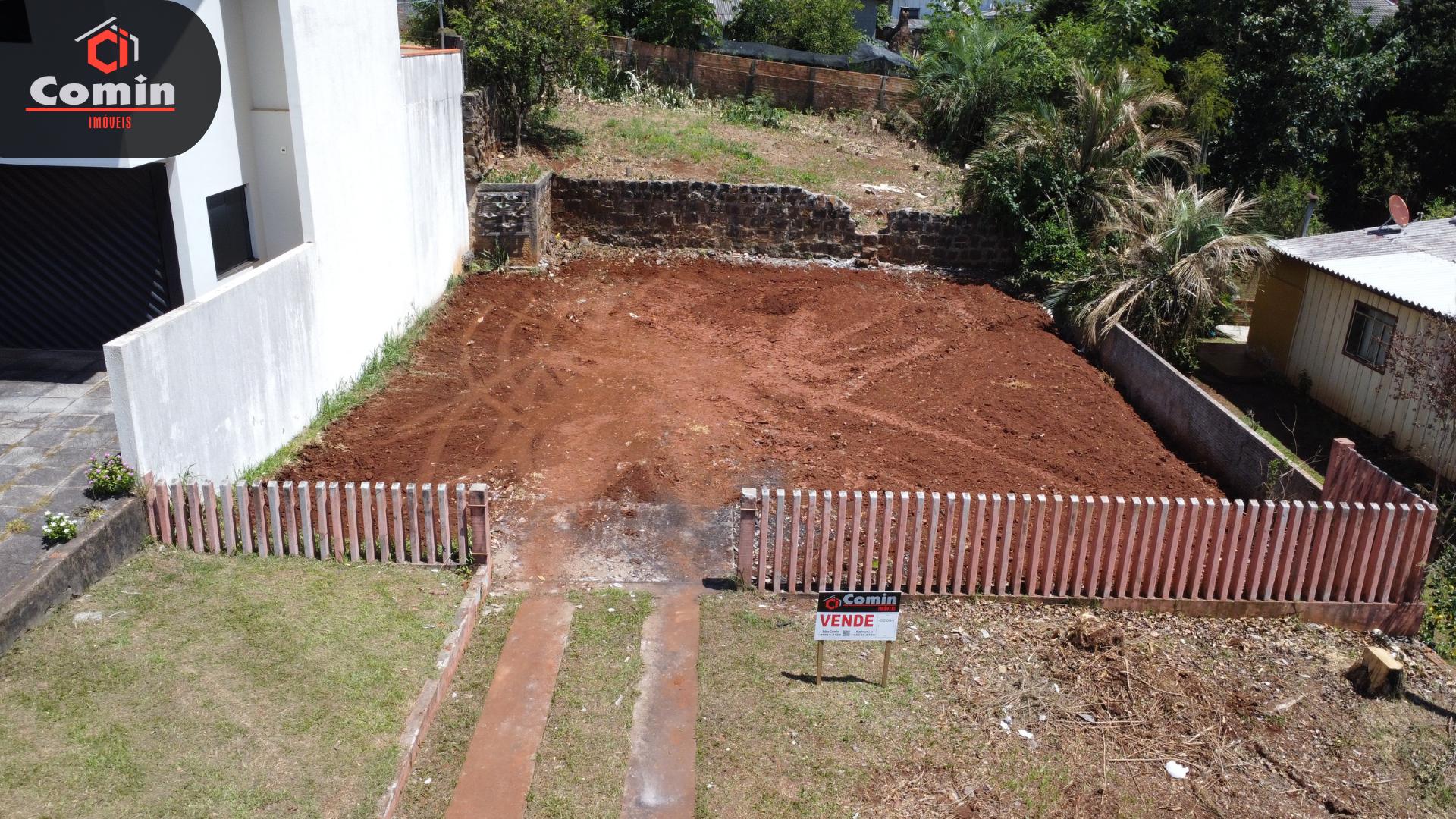 Lote urbano à venda na Rua Dr. Francisco Beltrão.