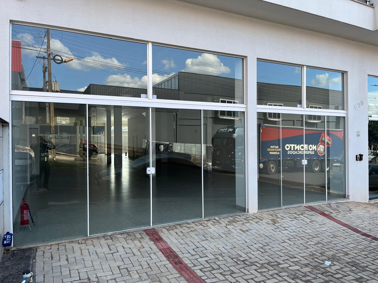 Sala comercial para locação.