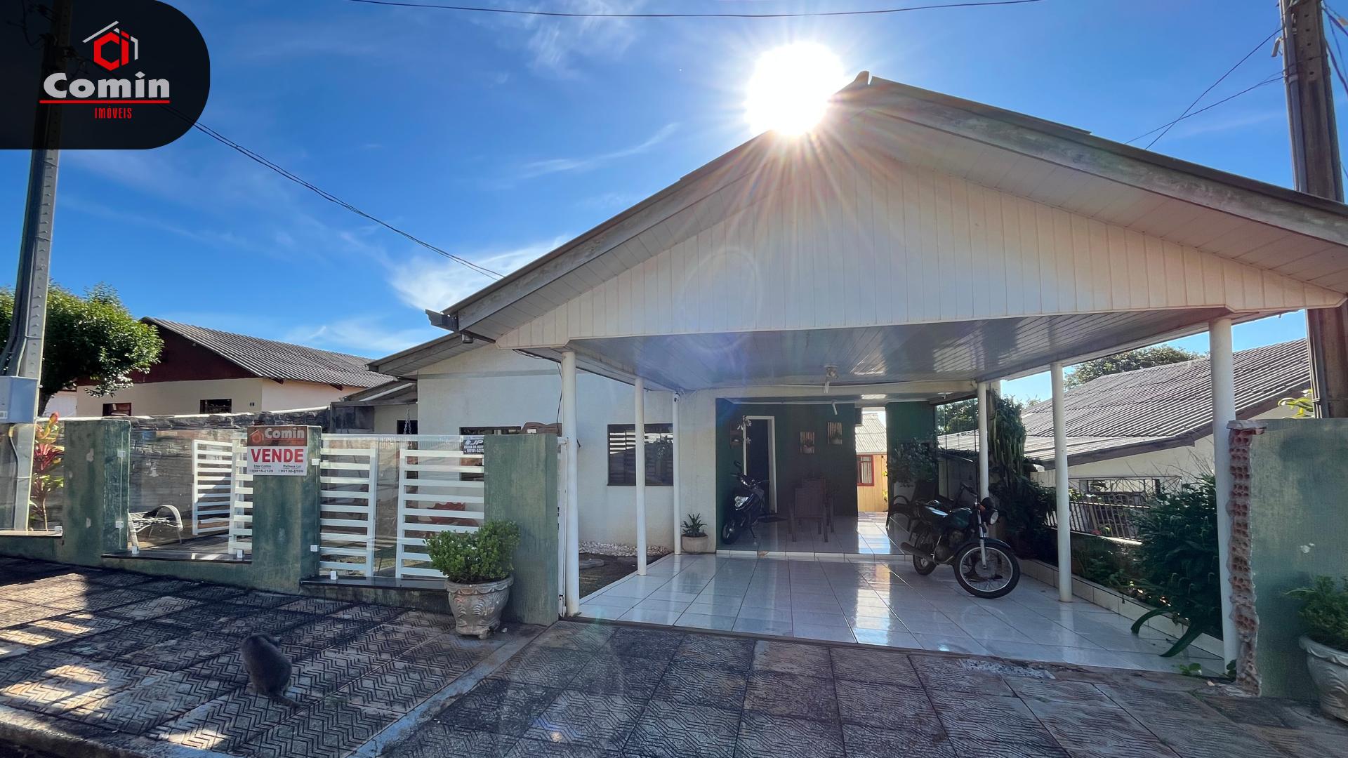 Casa ? venda na Rua Mariana Nunes de Cezaro.