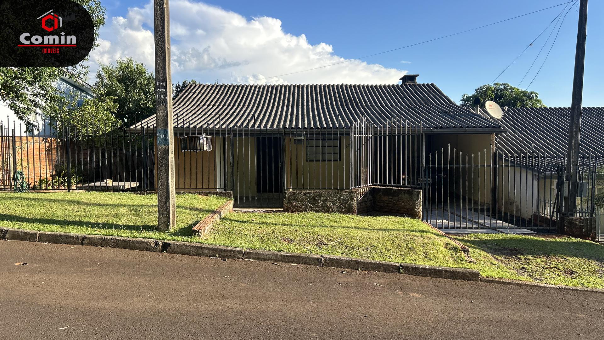 Casa à venda com área construída de 109 metros quadrados