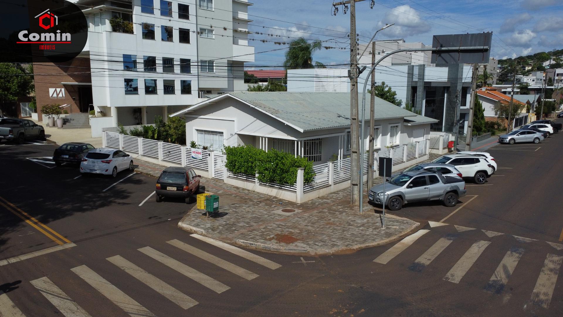 Casa ? venda com ?tima localiza??o pr?xima a prefeitura.