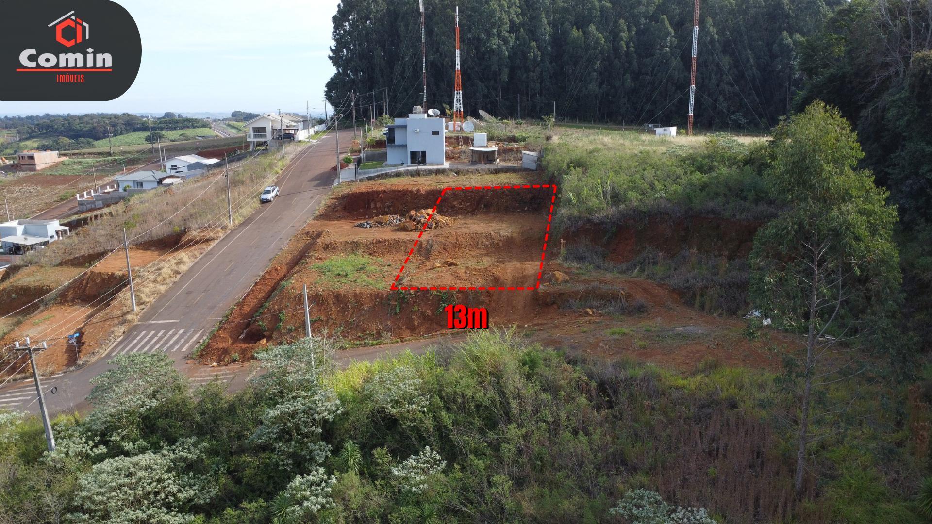 Lote à venda com área total de 435 metros quadrados.