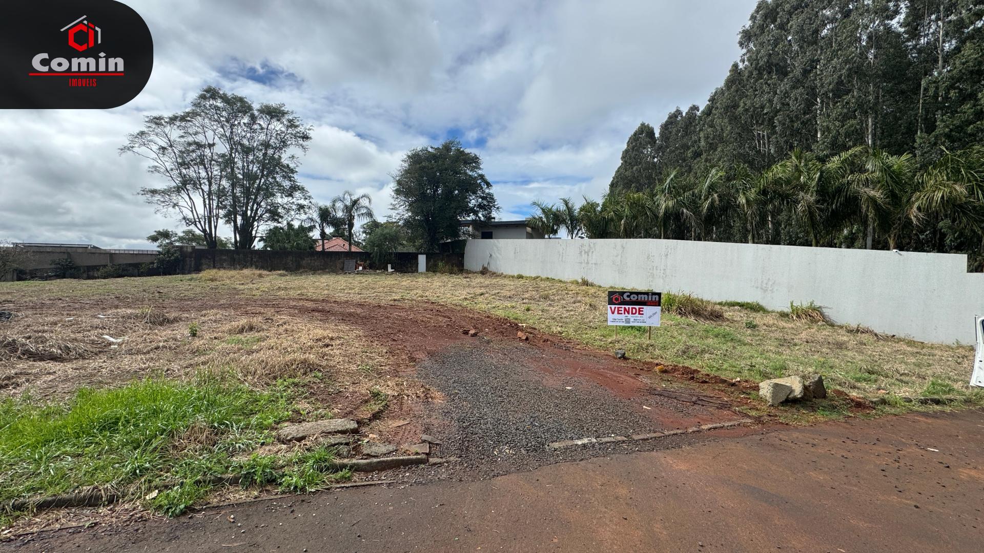 Lote ? venda, com 560 metros quadrados, parte mais alta do bai...