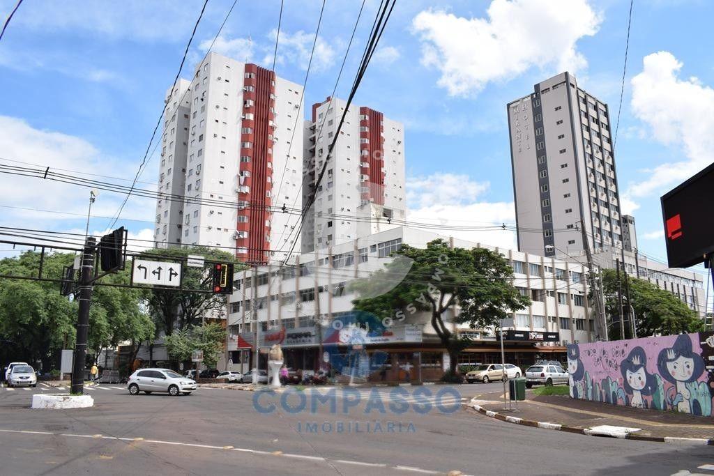 Apartamento com 1 dormitório para alugar, 46 m  por R  1.165,0...