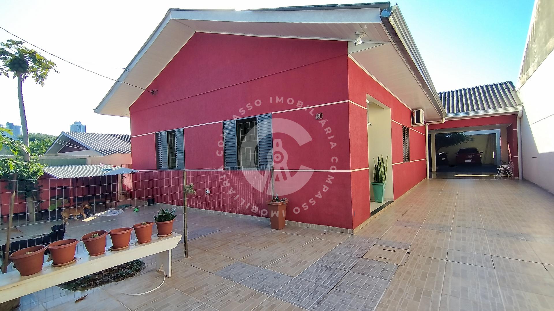 Casa à venda com 04 por R  495.000,00 - na Vila Maracanã - Foz...